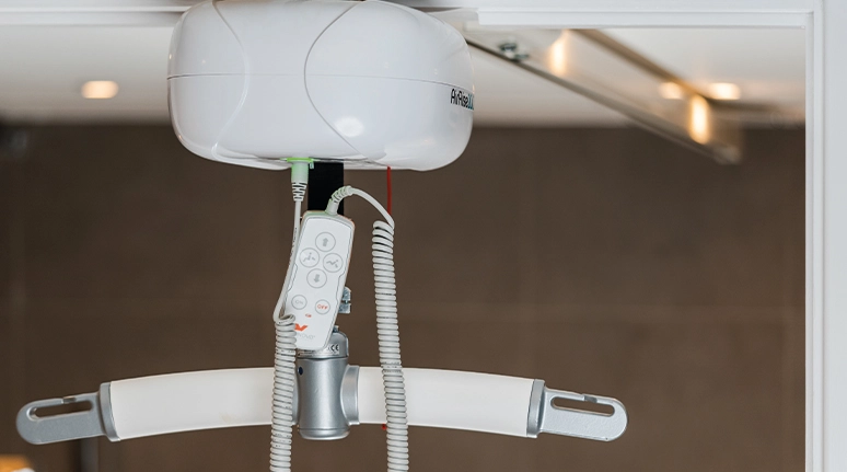 How to tell if someone needs hoisting